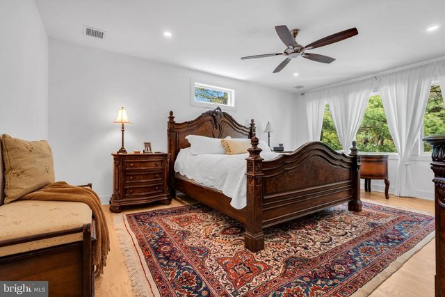 26 HERRONTOWN CIR, Princeton, NJ 08540