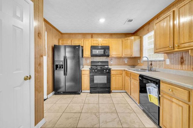 3218 Diamond Bluff, Union City, GA 30291