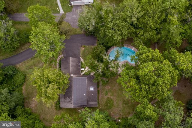 6264 POINT PLEASANT PIKE, Doylestown, PA 18902