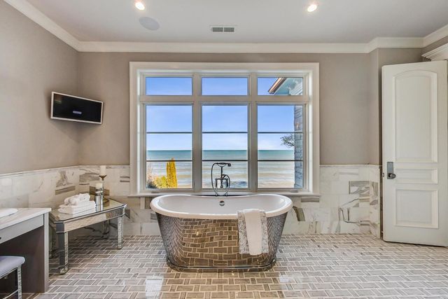 501 Sheridan Road, Kenilworth, IL 60043