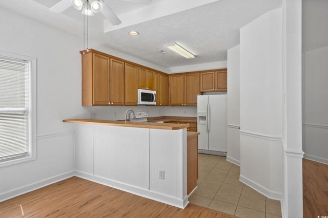 117 Jessica Lakes Dr., Conway, SC 29526