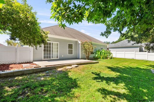 117 Jessica Lakes Dr., Conway, SC 29526