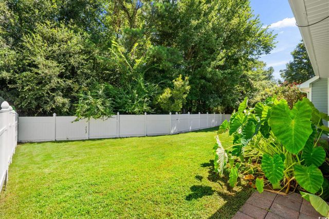 117 Jessica Lakes Dr., Conway, SC 29526