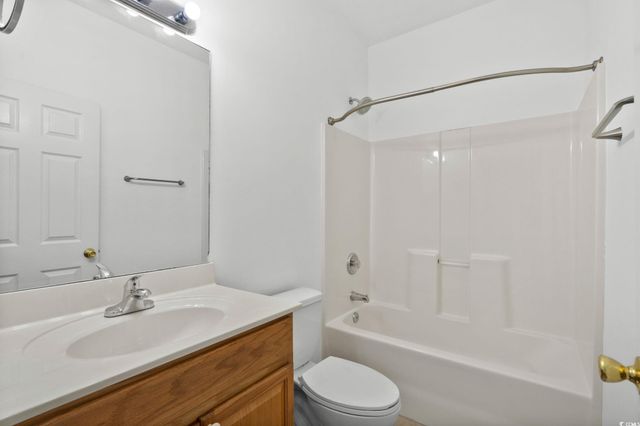 117 Jessica Lakes Dr., Conway, SC 29526