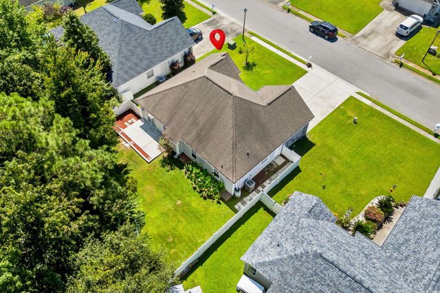 117 Jessica Lakes Dr., Conway, SC 29526