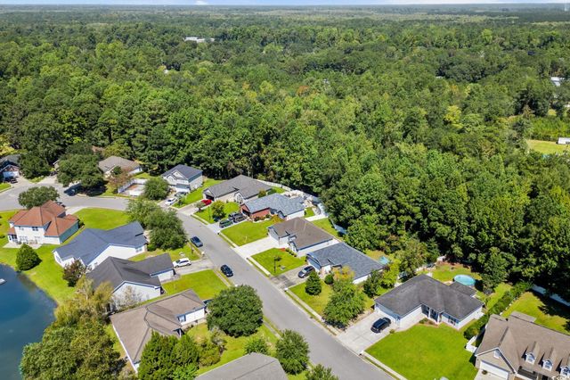 117 Jessica Lakes Dr., Conway, SC 29526