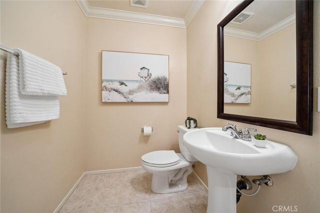 25716 Hood Way, Stevenson Ranch, CA 91381