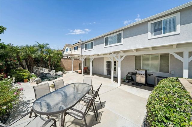 25716 Hood Way, Stevenson Ranch, CA 91381