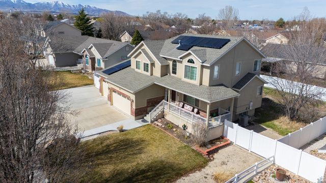 2412 W SILVER MEADOW WAY, West Jordan, UT 84088