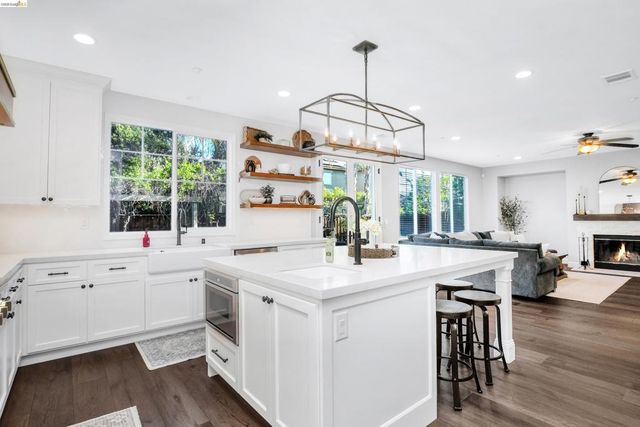 1613 Antica Dr, Brentwood, CA 94513