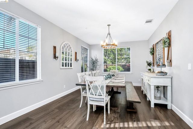 1613 Antica Dr, Brentwood, CA 94513