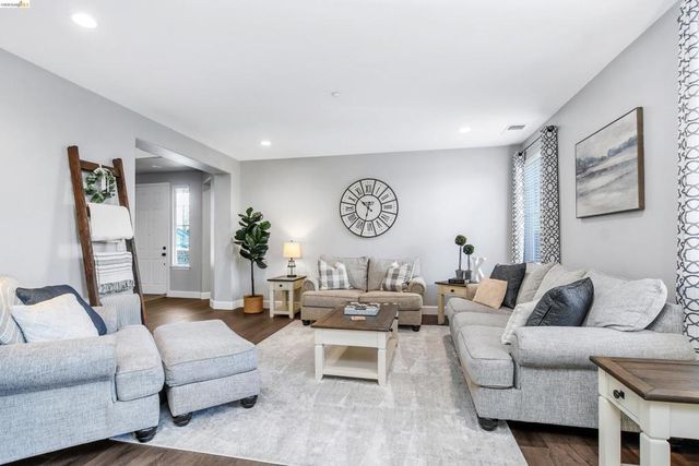 1613 Antica Dr, Brentwood, CA 94513