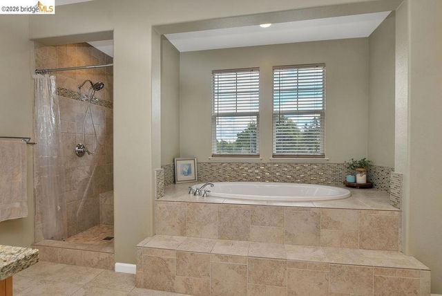 1613 Antica Dr, Brentwood, CA 94513