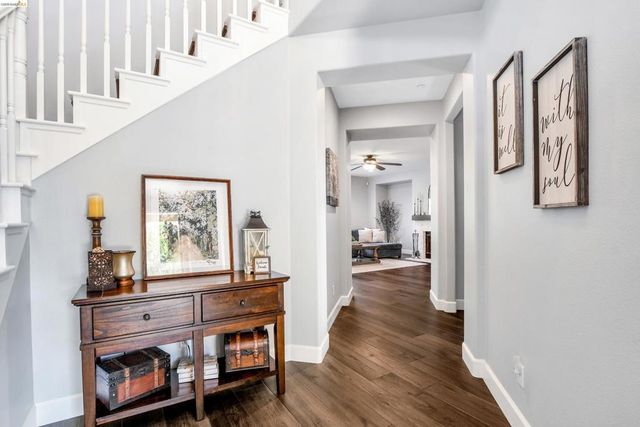 1613 Antica Dr, Brentwood, CA 94513