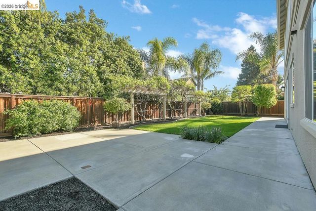 1613 Antica Dr, Brentwood, CA 94513