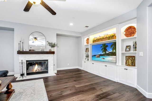 1613 Antica Dr, Brentwood, CA 94513