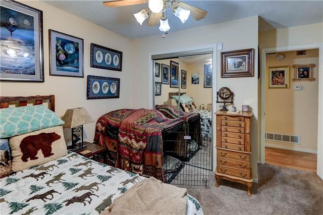 18008 E WHITNEY Road, Independence, MO 64057