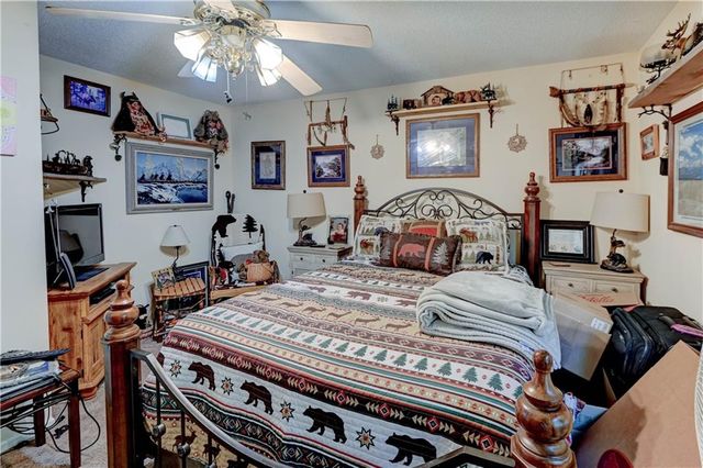 18008 E WHITNEY Road, Independence, MO 64057