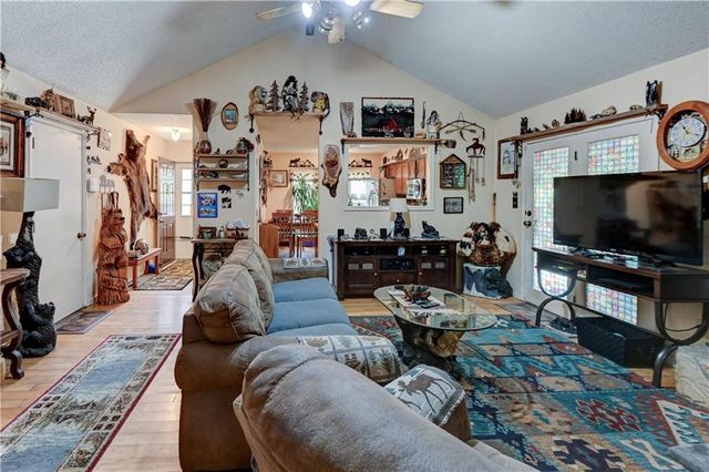 18008 E WHITNEY Road, Independence, MO 64057