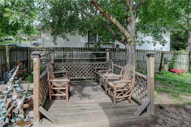 18008 E WHITNEY Road, Independence, MO 64057