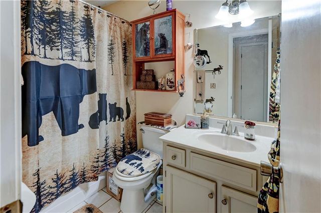 18008 E WHITNEY Road, Independence, MO 64057