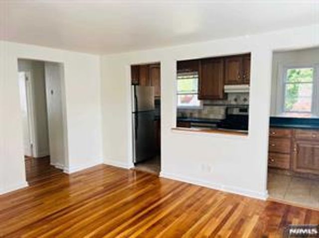 248 David Hooper Place, Westwood, NJ 07675