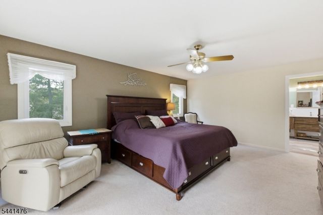 30 Willow Brook Ln, Clinton Twp., NJ 08801