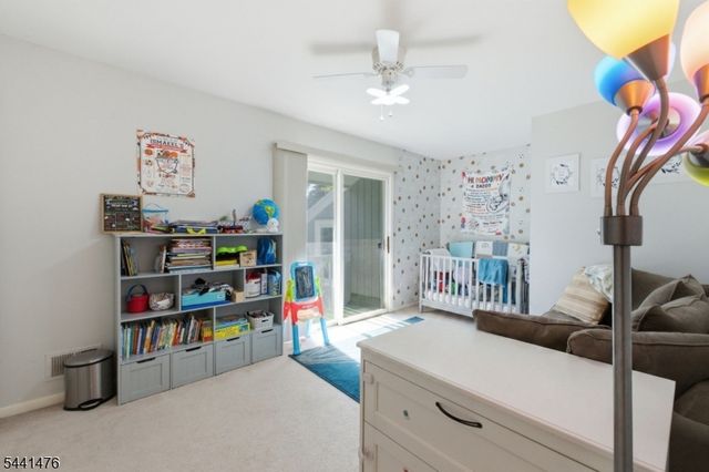 30 Willow Brook Ln, Clinton Twp., NJ 08801