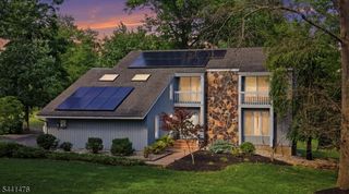 30 Willow Brook Ln, Clinton Twp., NJ 08801