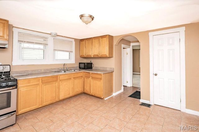 7721 W Ranken Avenue, St Louis, MO 63117