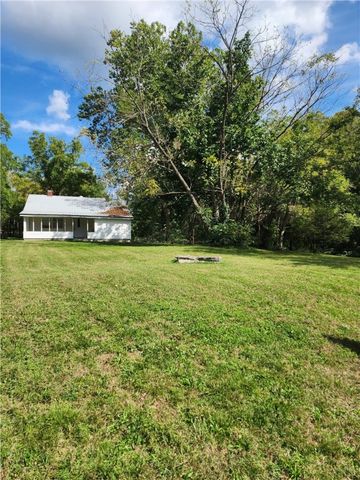 73 - 75 Sycamore Drive, Cassville, MO 65625