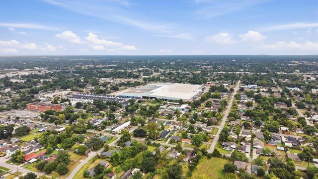 7911 Melrose Street, Houston, TX 77022