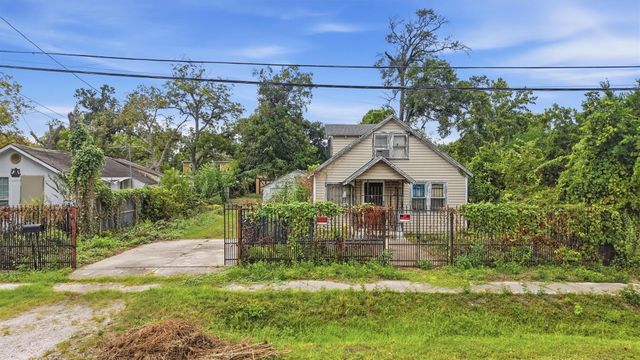 7911 Melrose Street, Houston, TX 77022