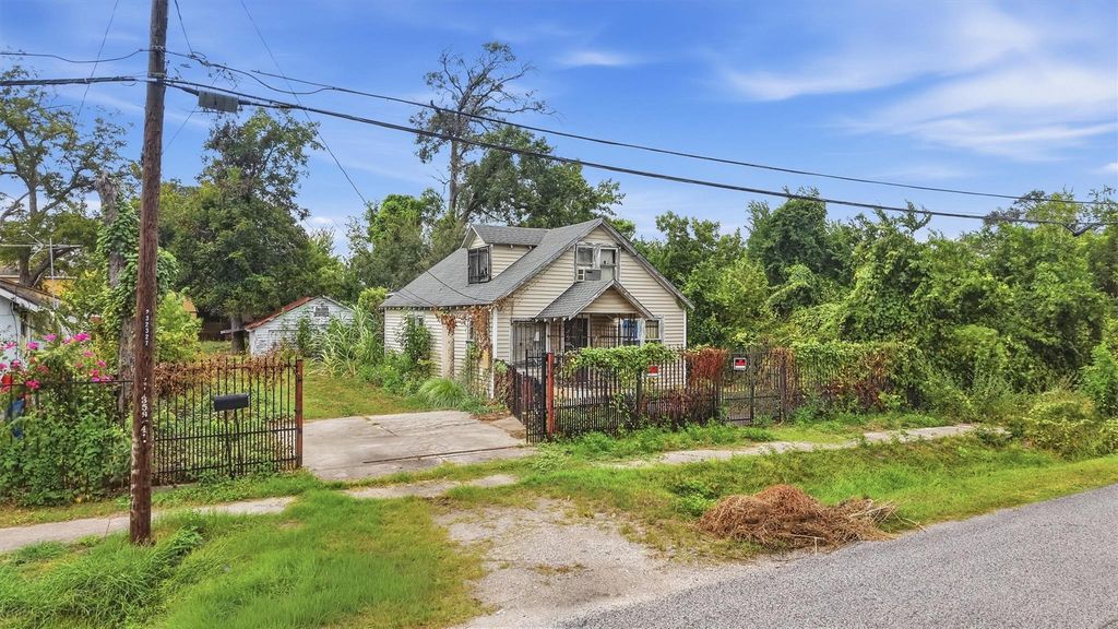 7911 Melrose Street, Houston, TX 77022
