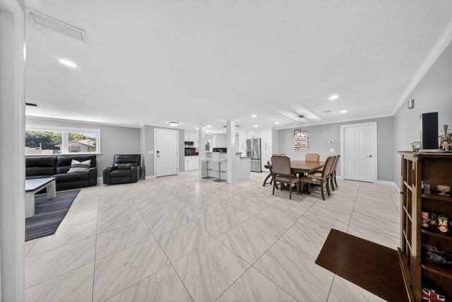 1879 SE Madison Street, Stuart, FL 34997