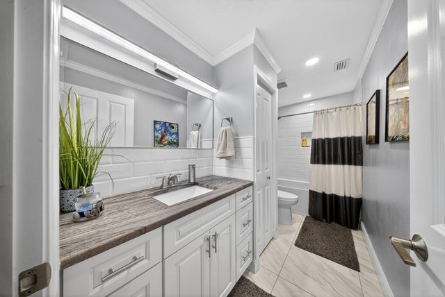 1879 SE Madison Street, Stuart, FL 34997