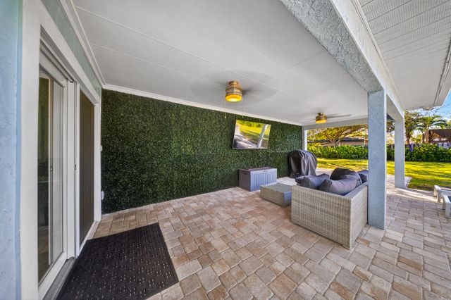 1879 SE Madison Street, Stuart, FL 34997