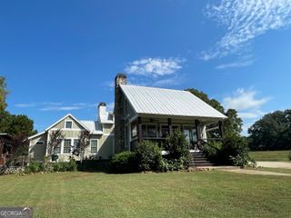 156 Lake Oglethorpe Drive, Arnoldsville, GA 30619