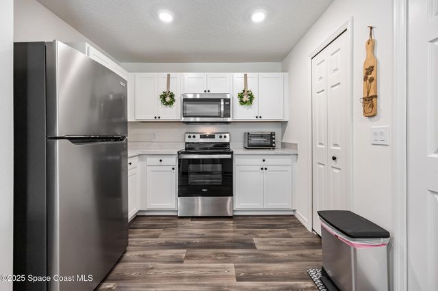 3070 Gaffney Avenue SE, Palm Bay, FL 32909