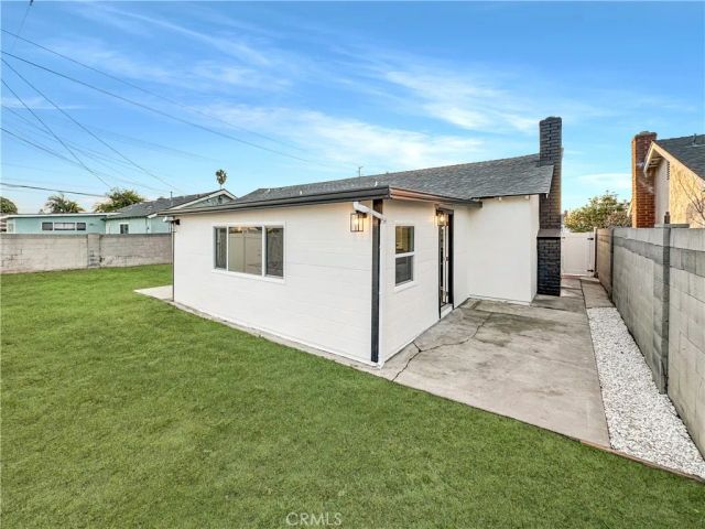 17452 Jefferson, Huntington Beach, CA 92647