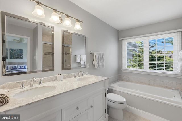 60 CABOT DR, Chesterbrook, PA 19087