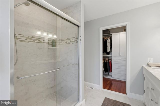 60 CABOT DR, Chesterbrook, PA 19087