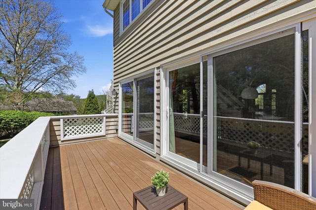 60 CABOT DR, Chesterbrook, PA 19087