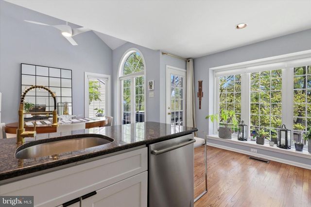 60 CABOT DR, Chesterbrook, PA 19087