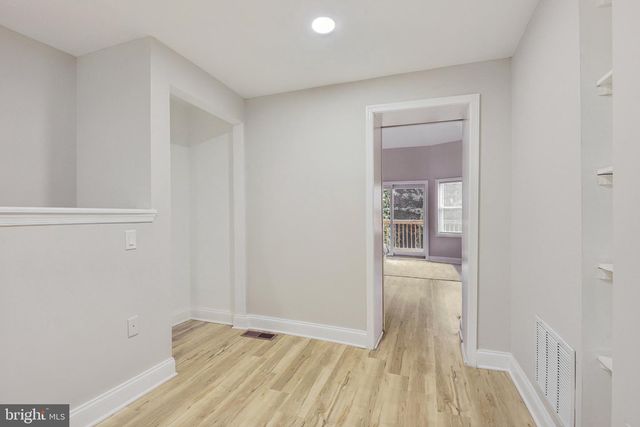 121 S BROADWAY, Baltimore, MD 21231