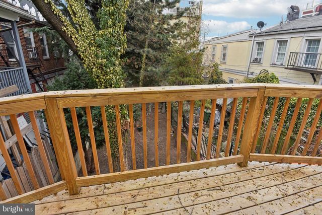 121 S BROADWAY, Baltimore, MD 21231