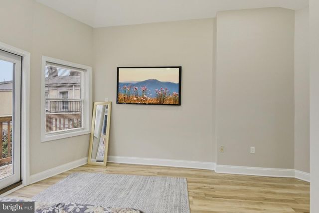 121 S BROADWAY, Baltimore, MD 21231