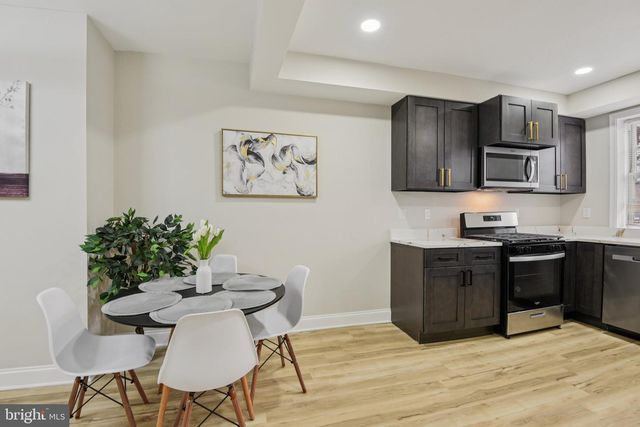 121 S BROADWAY, Baltimore, MD 21231