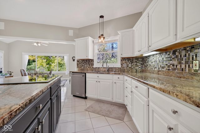 8646 Sturgeon Bay Lane, Indianapolis, IN 46236