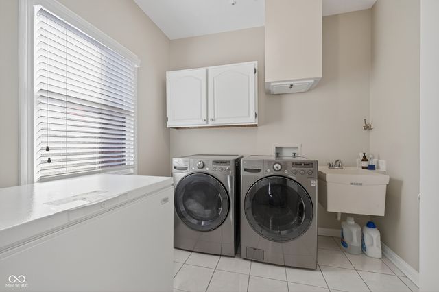 8646 Sturgeon Bay Lane, Indianapolis, IN 46236